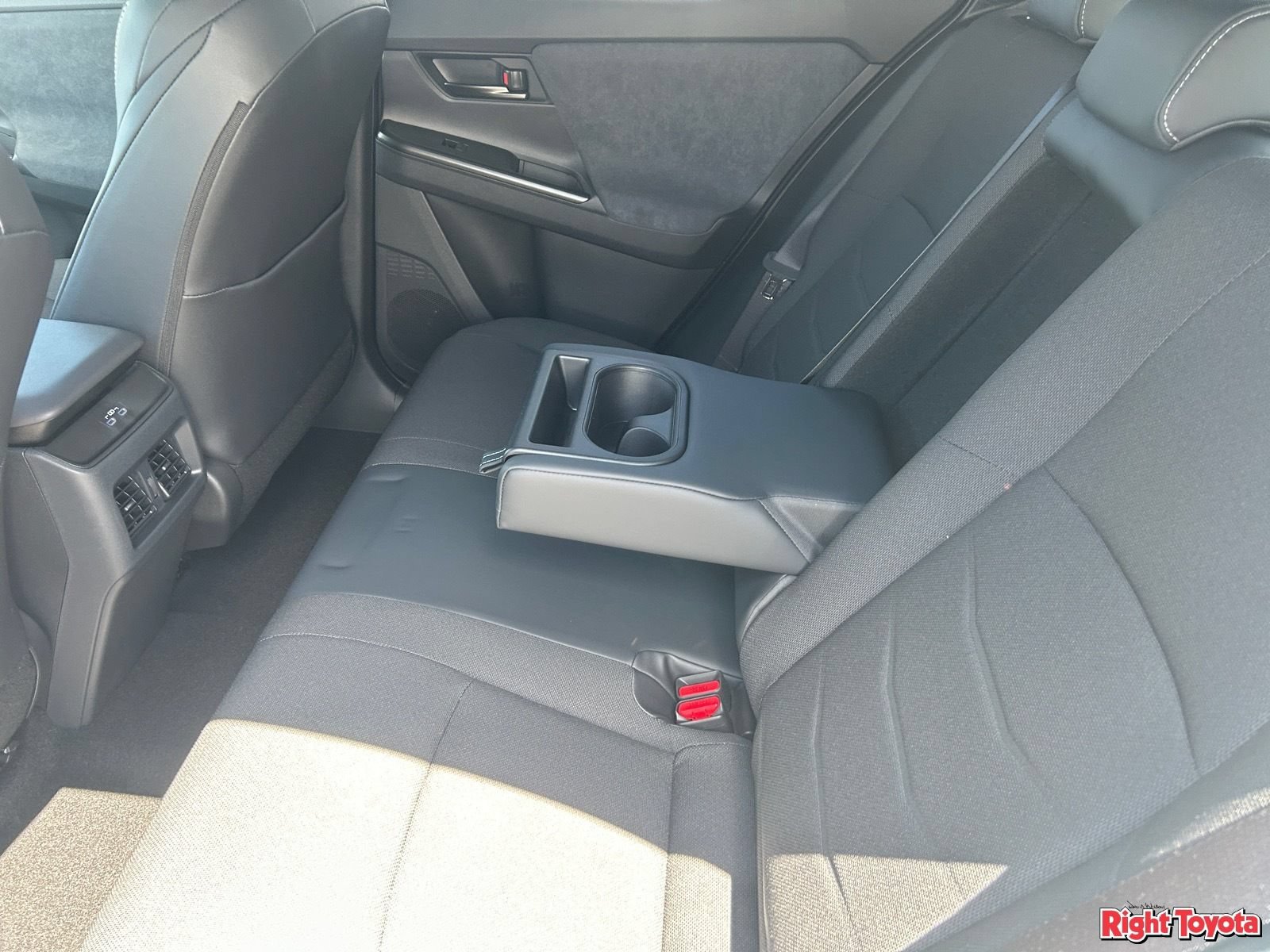 New 2026 Toyota C-HR AWD/4WD image 18