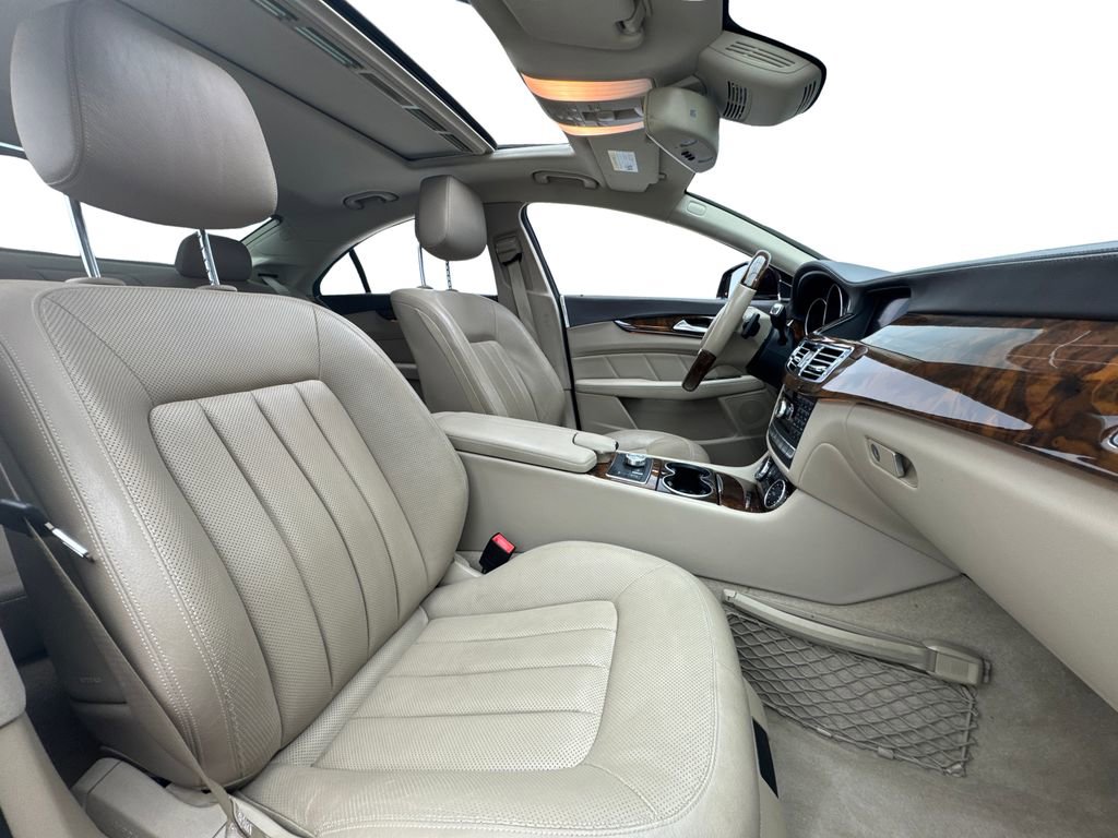 Used 2012 Mercedes-Benz CLS 550 image 27