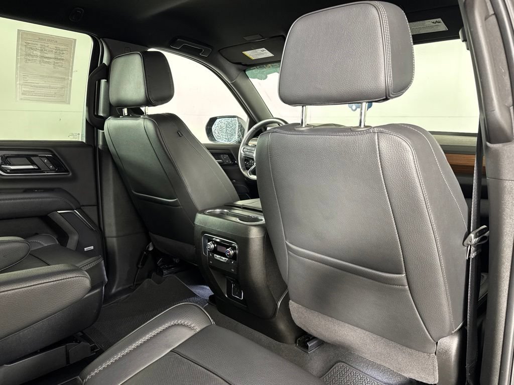 Certified 2025 GMC Yukon Denali AWD/4WD image 37