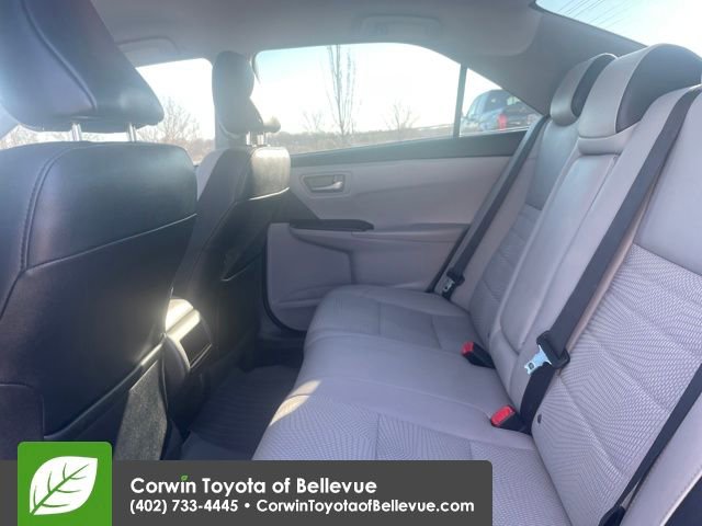 Used 2016 Toyota Camry SE image 24