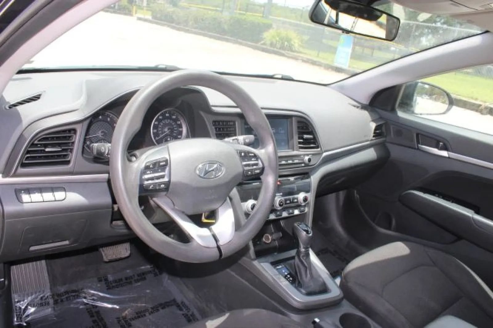 Used 2020 Hyundai Elantra SEL w/ Cargo Package (C1) FWD image 12