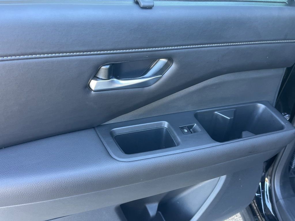 Used 2024 Nissan Pathfinder SL image 28