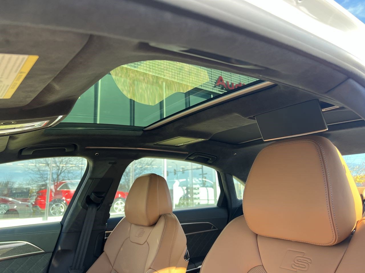 New 2025 Audi S8 image 16