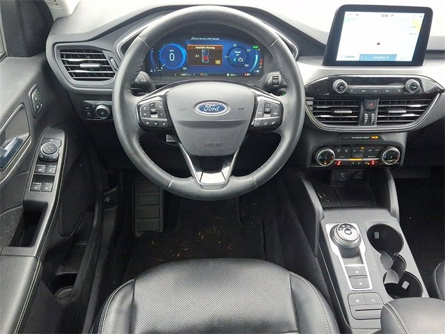 Used 2022 Ford Escape Titanium image 11