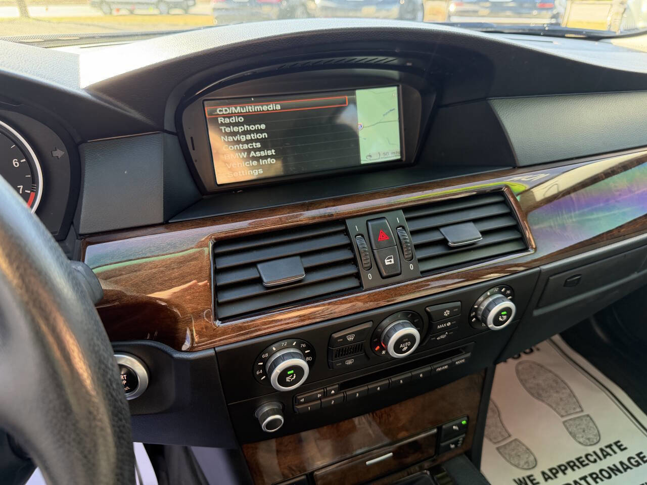 Used 2010 BMW 528i Sedan image 12
