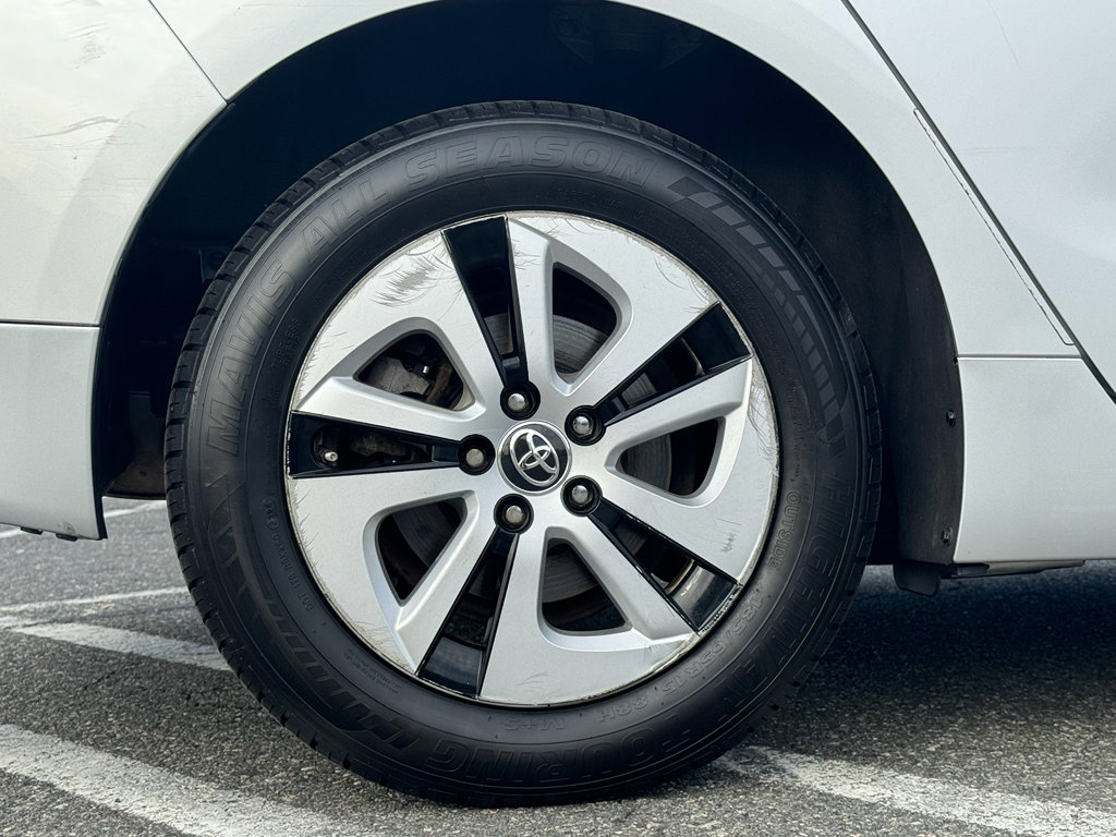 Used 2016 Toyota Prius image 29