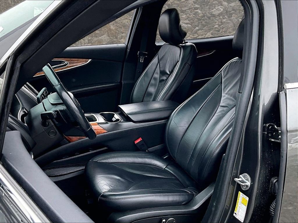 Used 2019 Lincoln Nautilus Select image 23