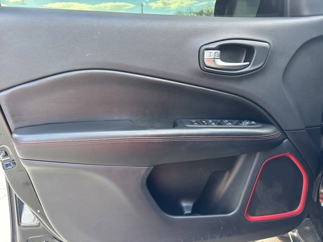 Used 2021 Jeep Compass Trailhawk image 18