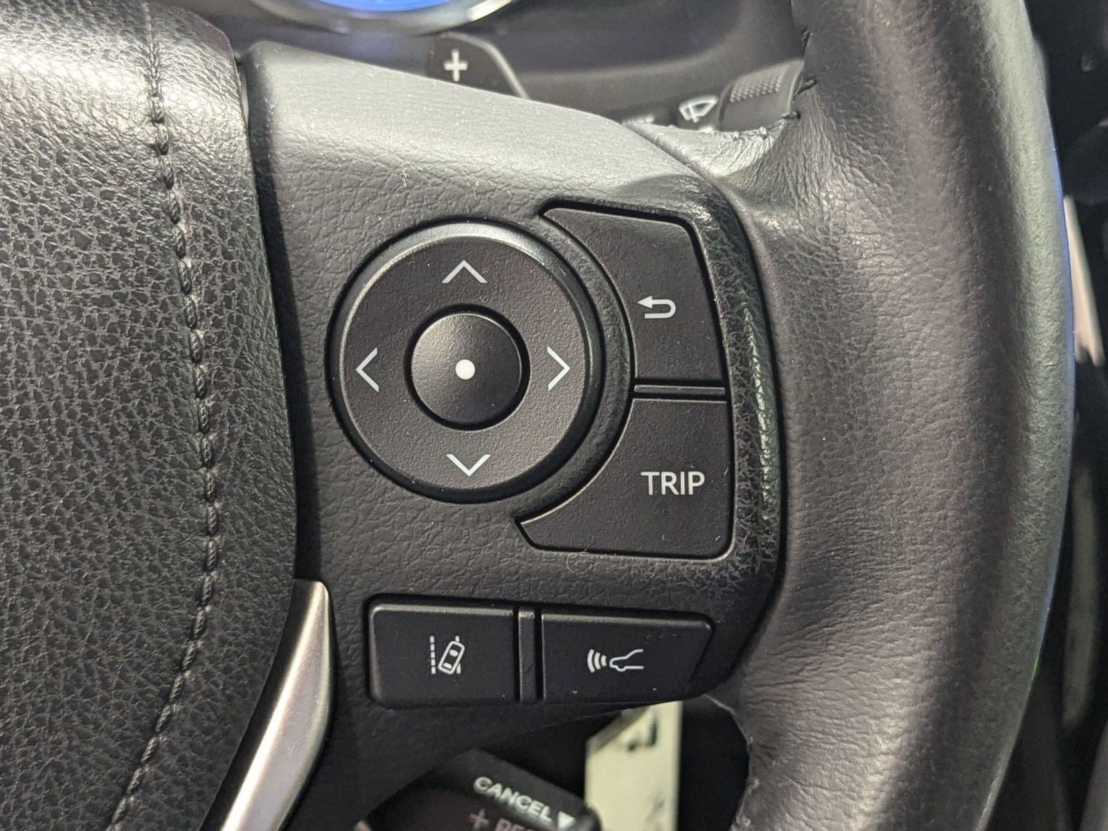 Used 2017 Toyota Corolla SE w/ Carpet Mat Package (TMS) image 19