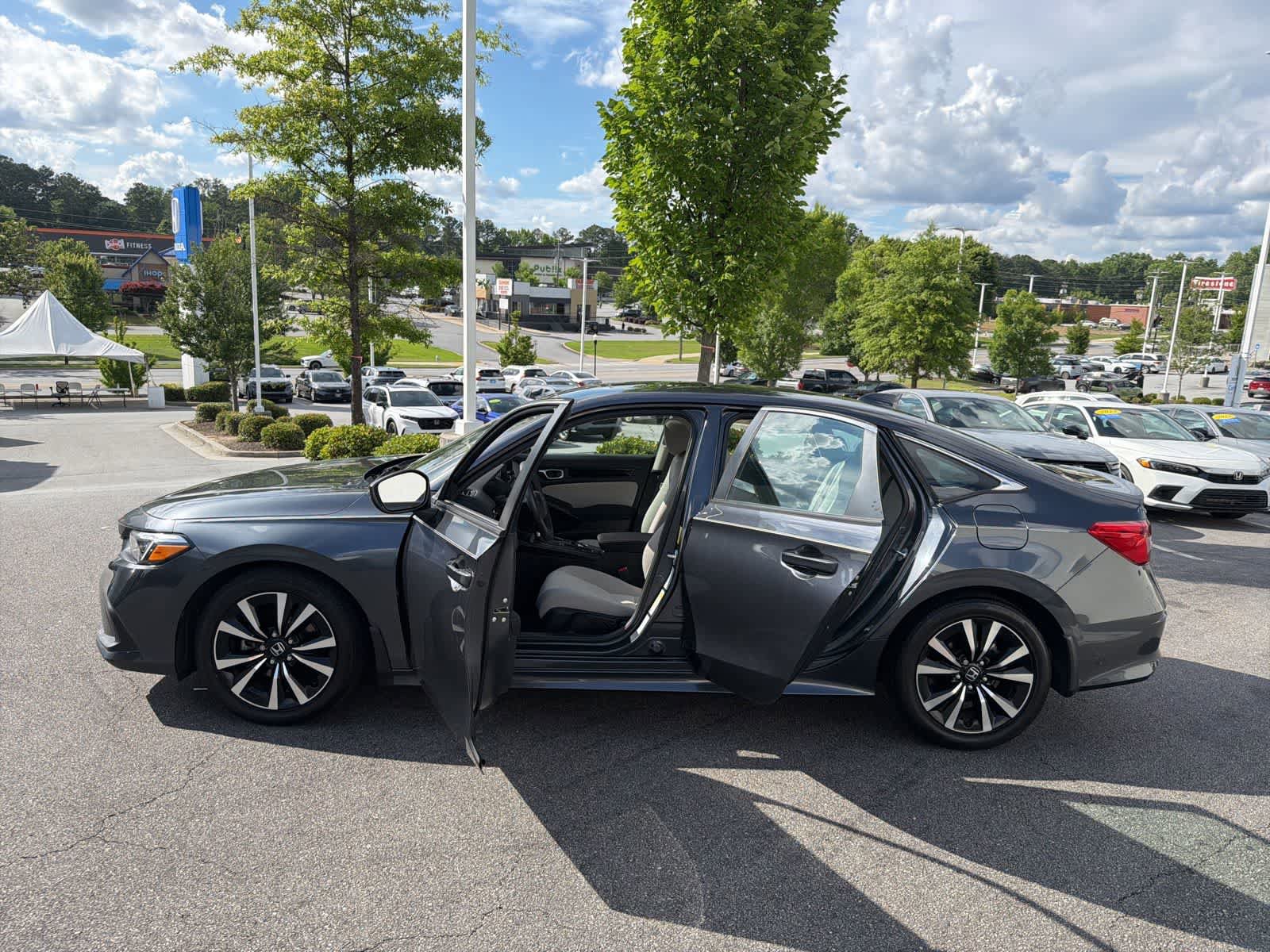 Used 2023 Honda Civic EX image 18