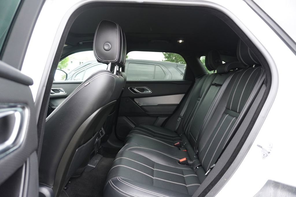 Used 2020 Land Rover Range Rover Velar R-Dynamic S AWD/4WD image 4