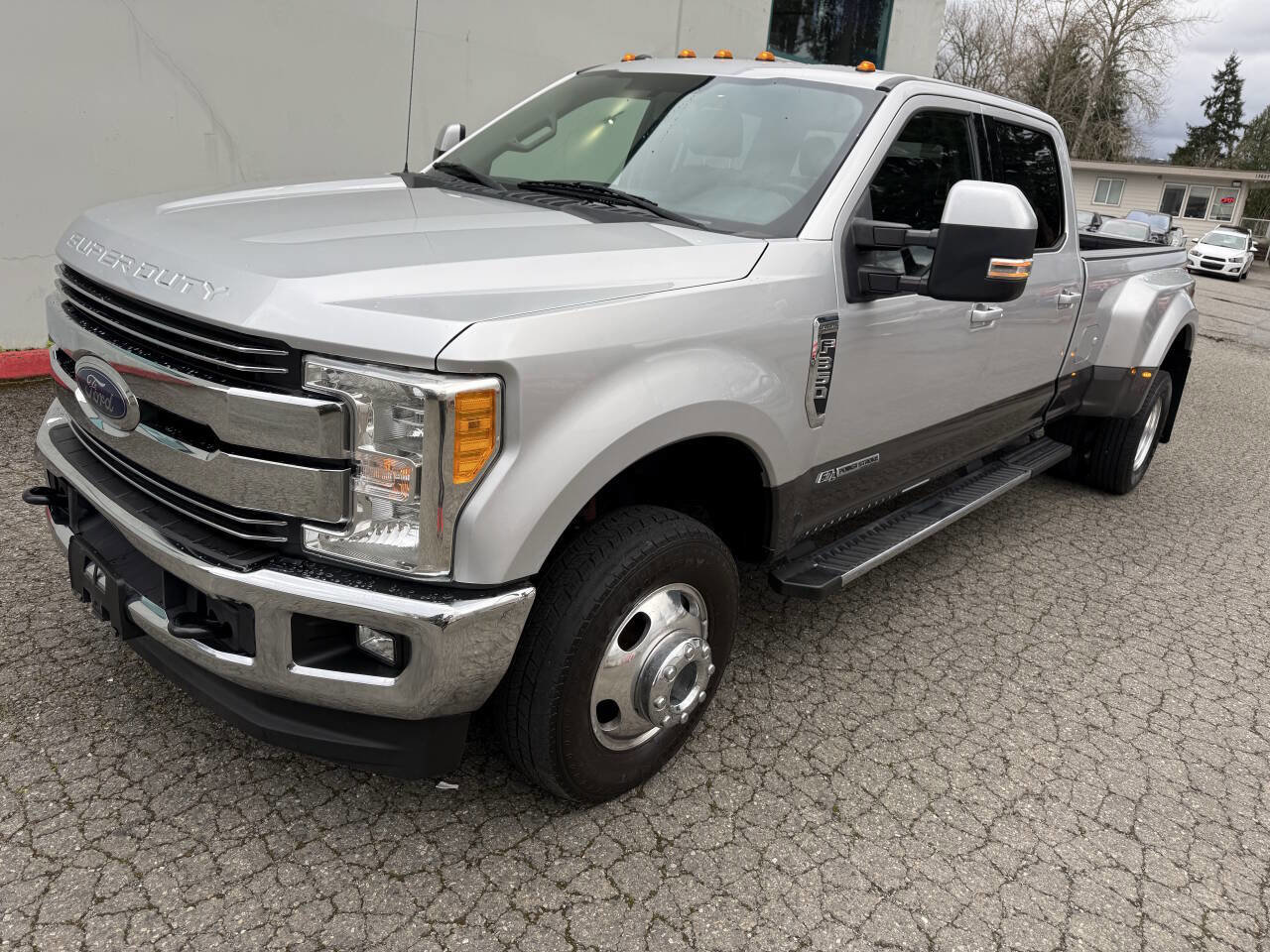 Used 2017 Ford F350 Lariat w/ Lariat Value Package image 1