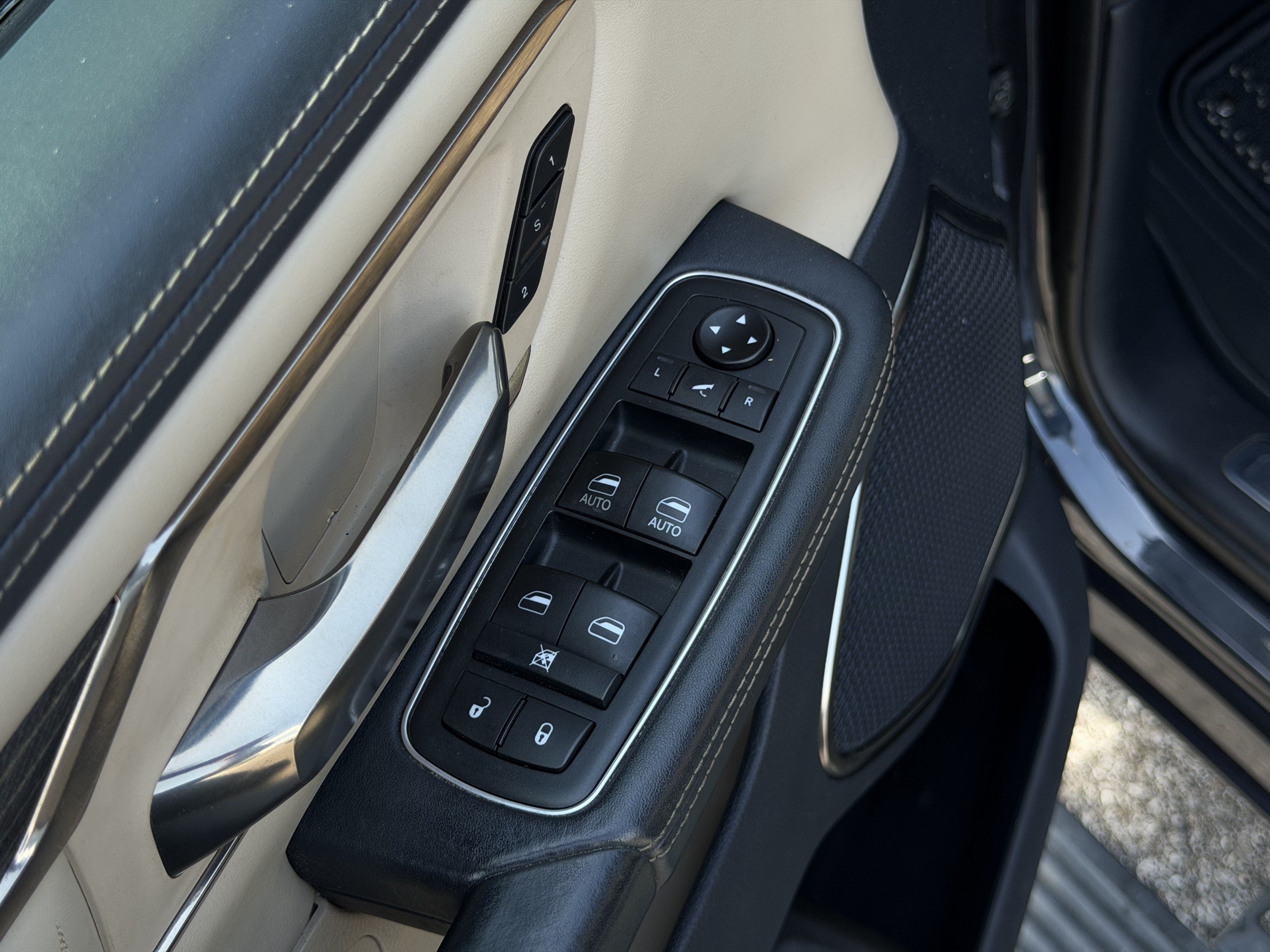 Used 2019 RAM 1500 Limited AWD/4WD image 15