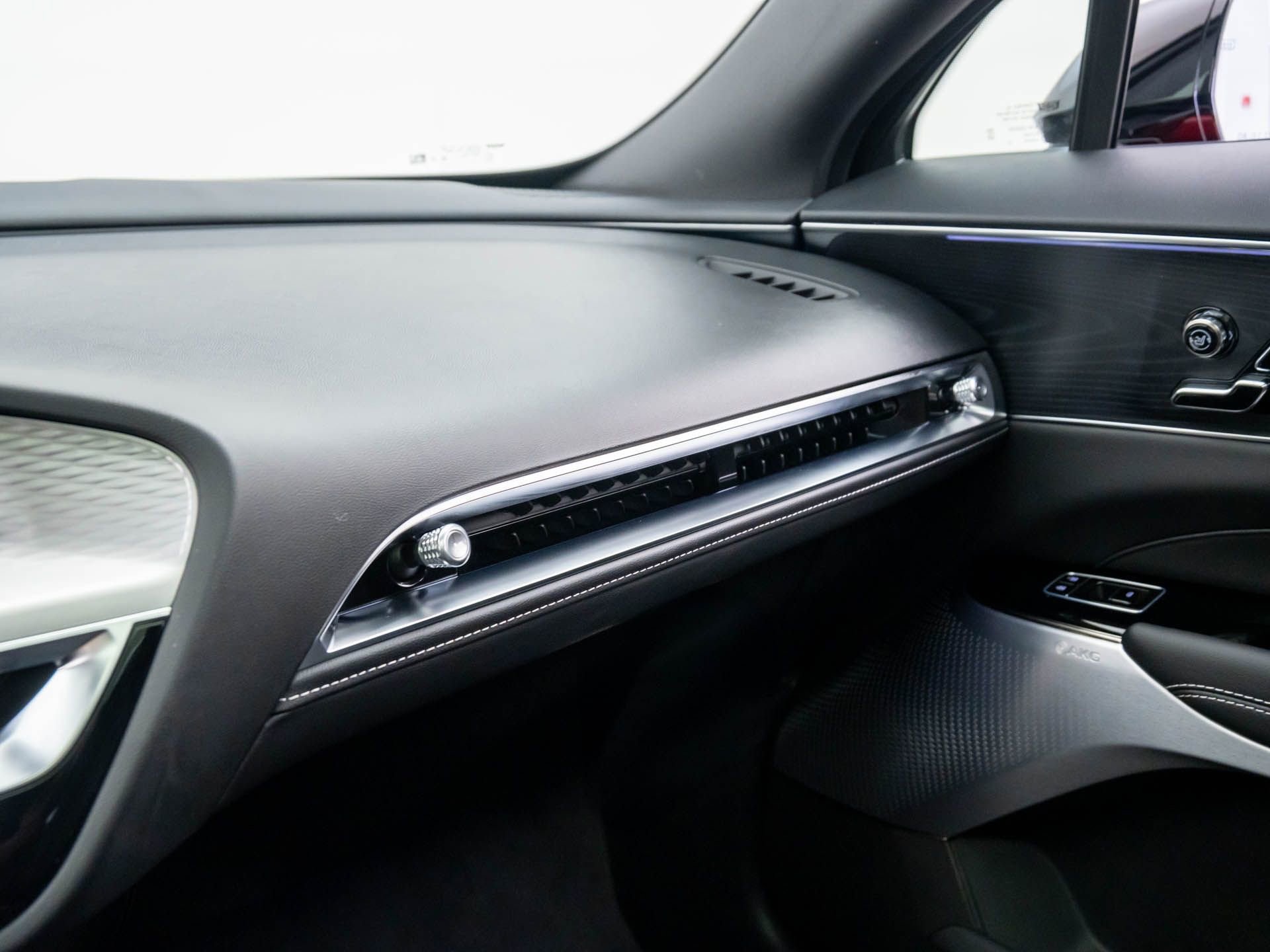 New 2026 Cadillac Lyriq V w/ LPO, Floor Liner Package image 24