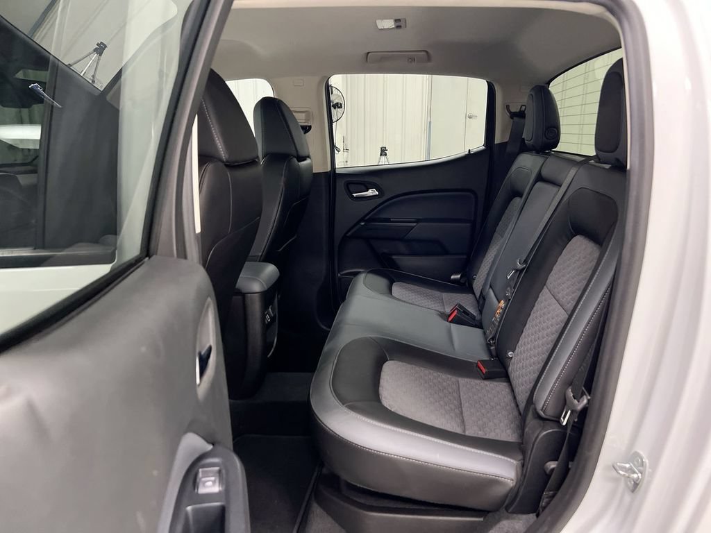 Used 2022 Chevrolet Colorado Z71 AWD/4WD image 23