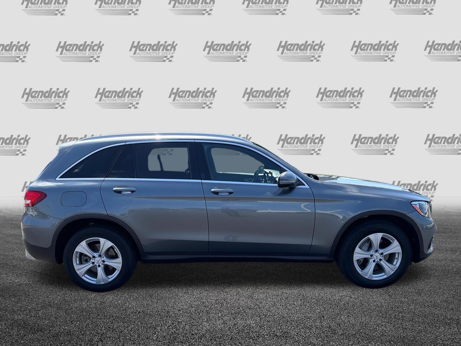 Used 2018 Mercedes-Benz GLC 300 4MATIC image 11