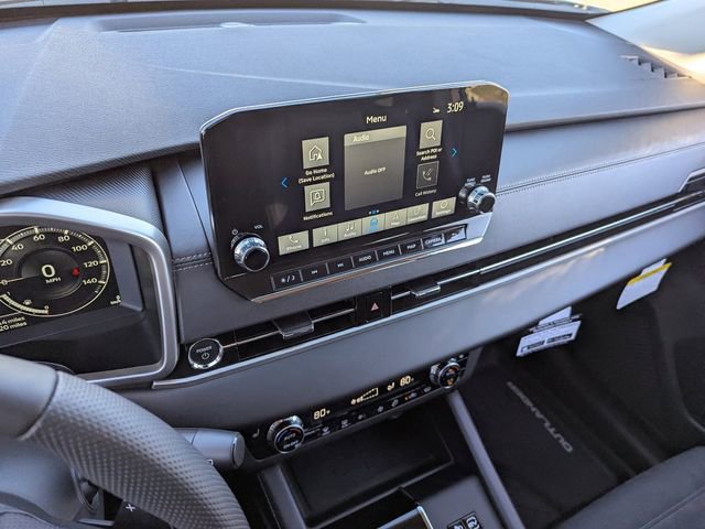 New 2025 Mitsubishi Outlander SE image 14