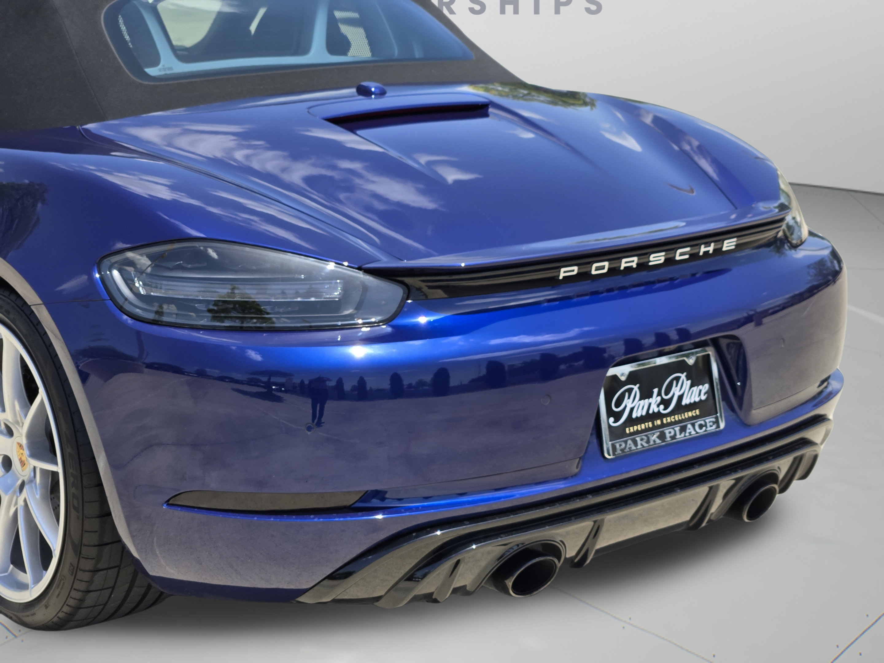 Used 2025 Porsche 718 Boxster GTS RWD image 38
