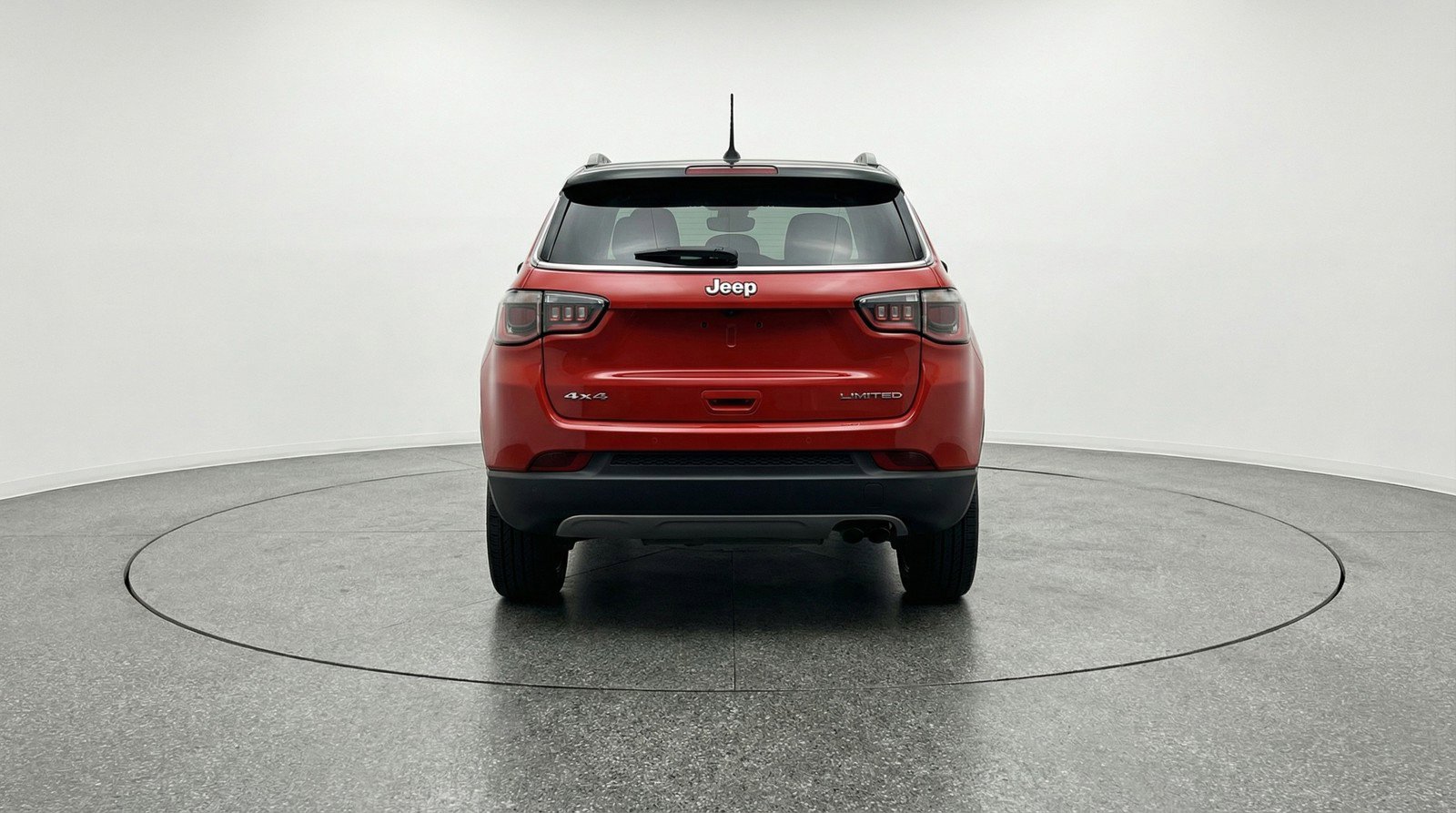 Used 2025 Jeep Compass Limited image 7