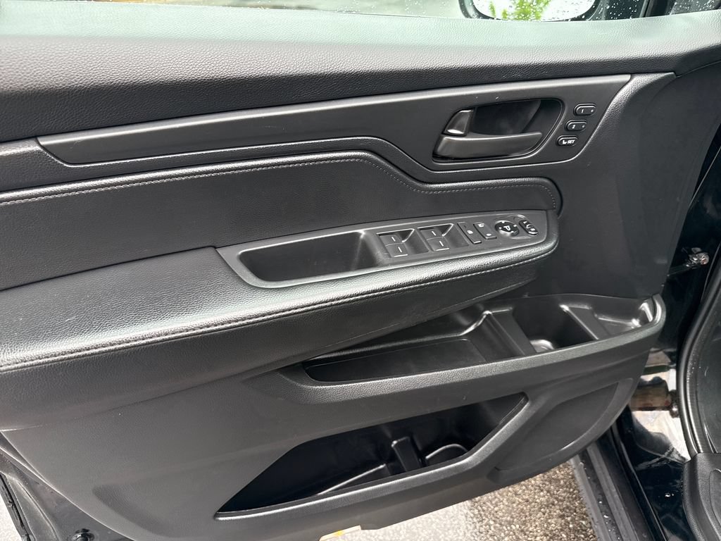 Certified 2025 Honda Odyssey EX-L image 9