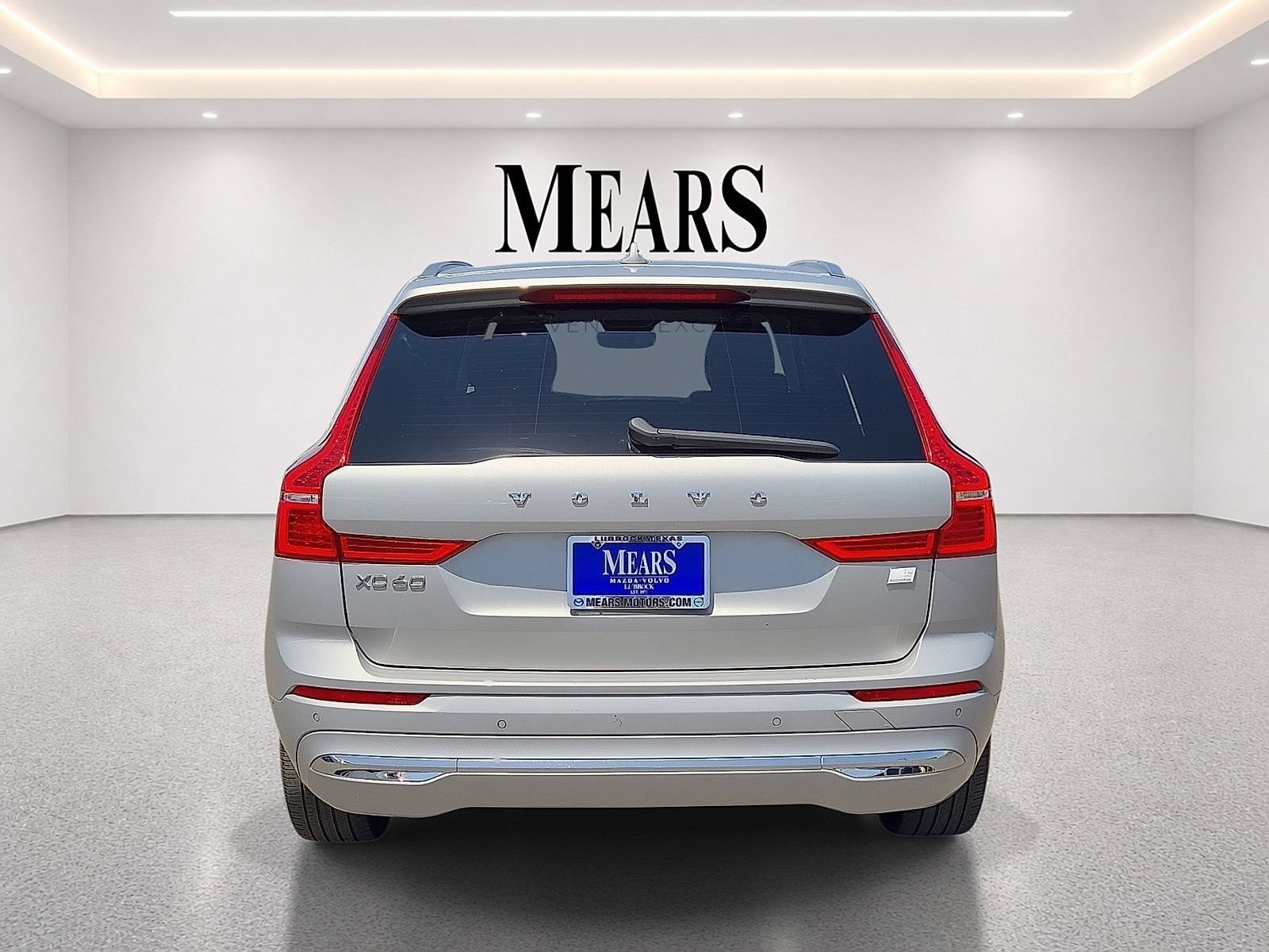 Used 2023 Volvo XC60 T8 Plus AWD/4WD image 5