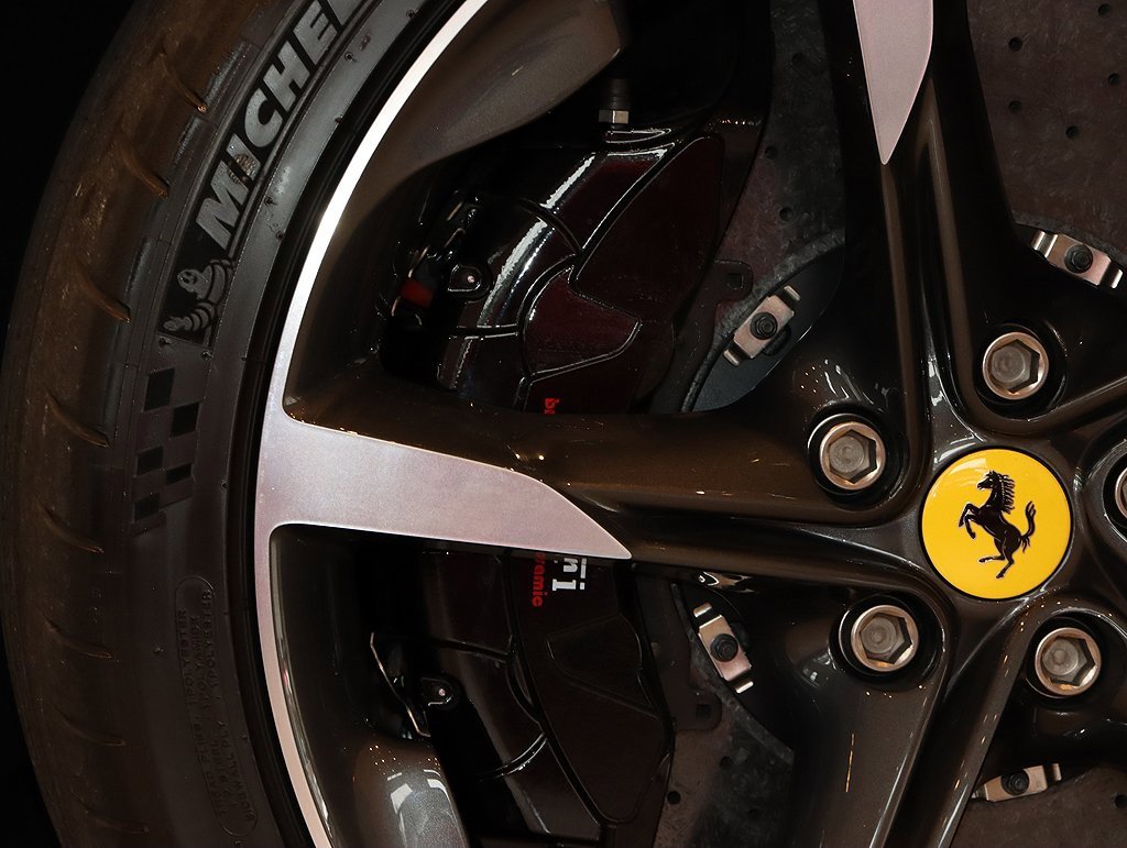 Certified 2022 Ferrari SF90 Spider image 11