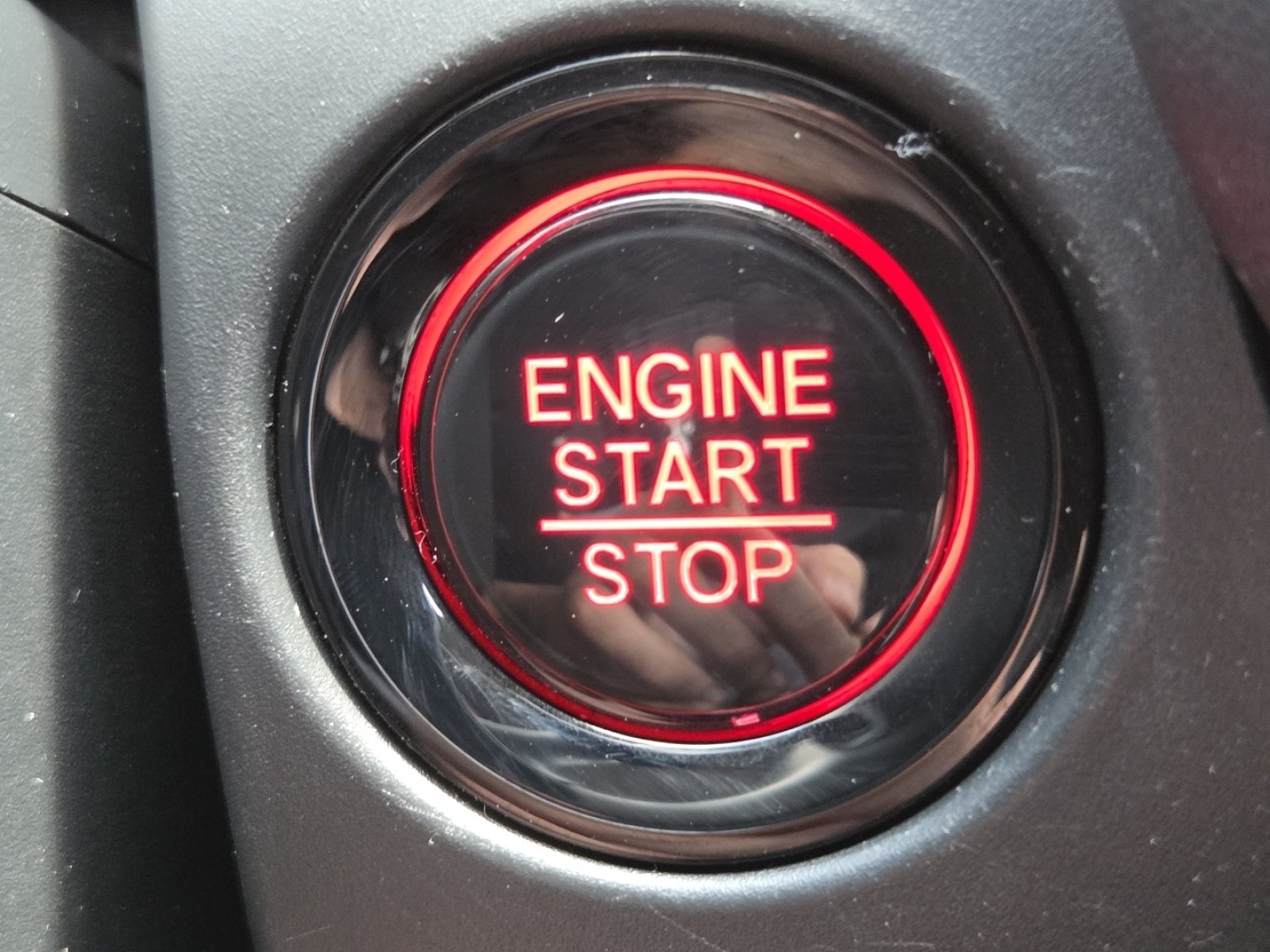 Certified 2023 Honda HR-V LX image 31