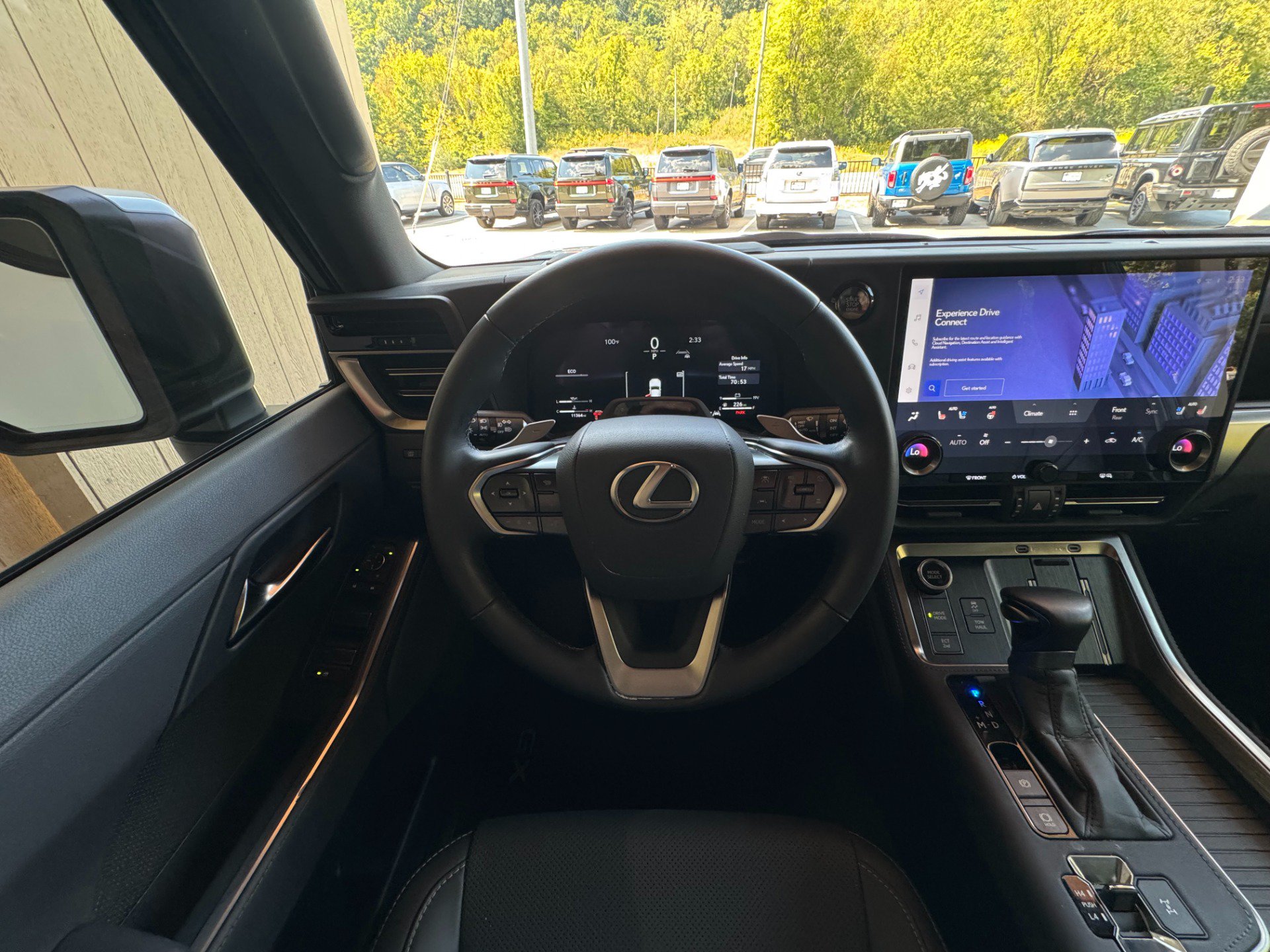 Used 2025 Lexus GX 550 w/ Cold Area Package AWD/4WD image 57