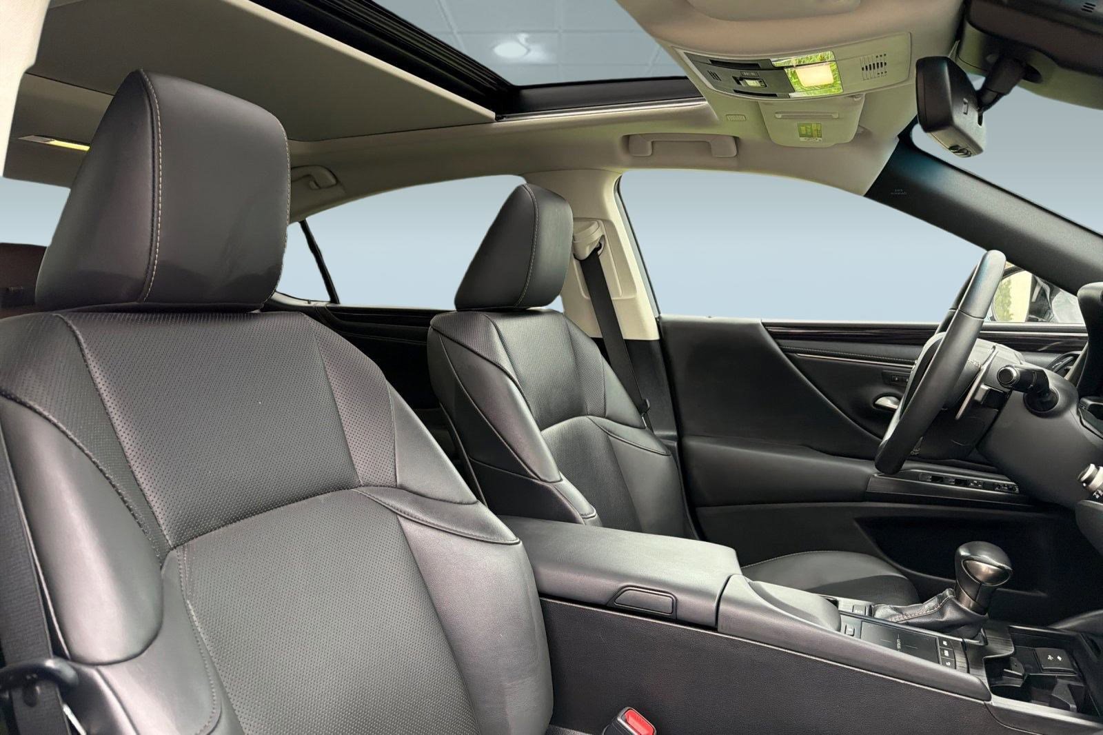 Used 2021 Lexus ES 350 w/ Premium Package image 31