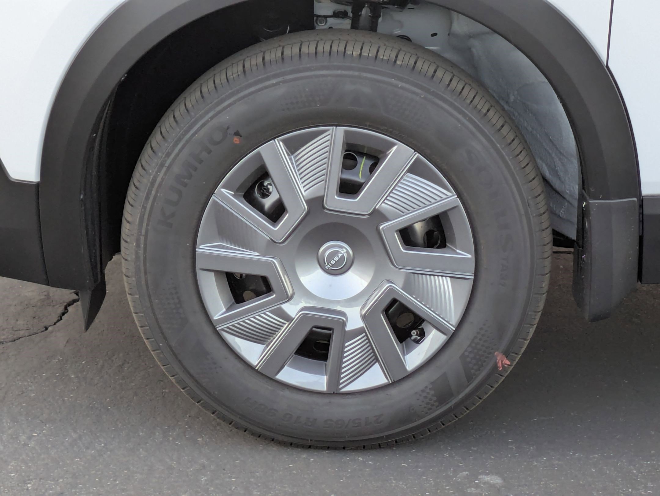 New 2026 Nissan Kicks S image 9