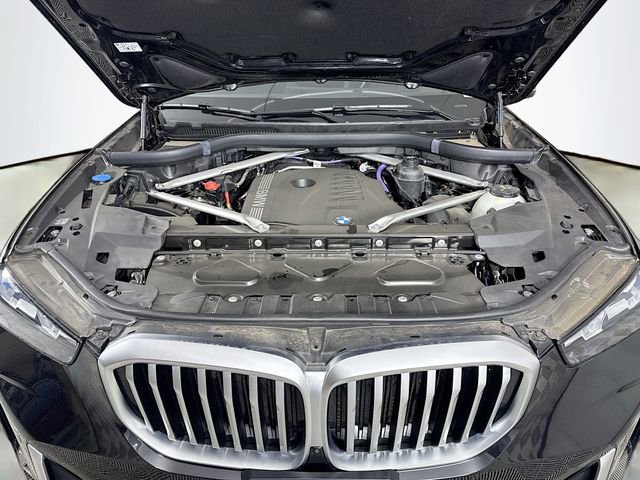 Used 2024 BMW X5 xDrive40i w/ Premium Package image 32