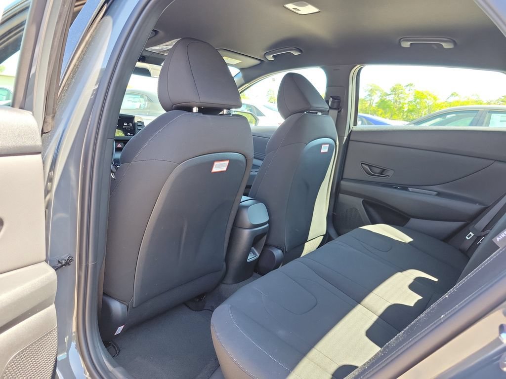 Used 2026 Hyundai Elantra Sport w/ Cargo Package FWD image 8