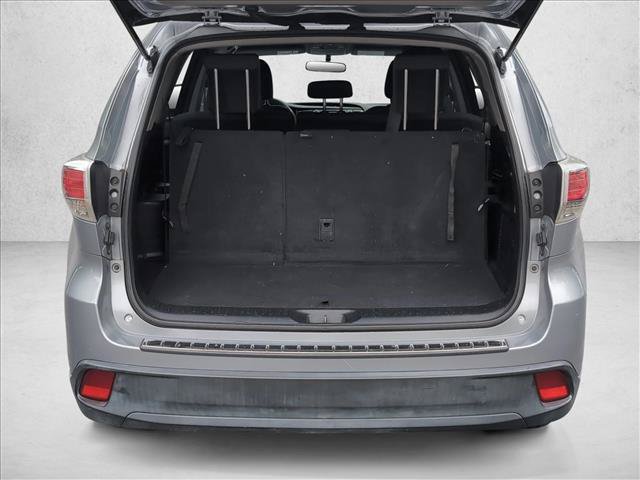 Used 2014 Toyota Highlander LE FWD image 7