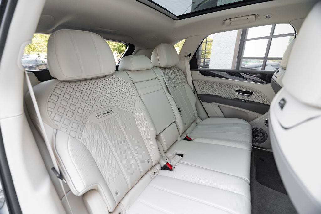 Used 2023 Bentley Bentayga Speed AWD/4WD image 41