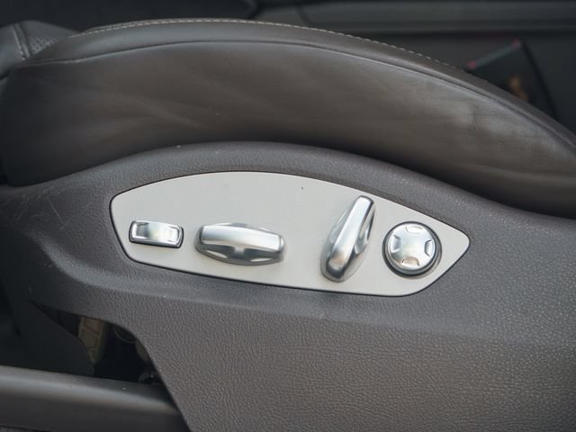 Certified 2019 Porsche Macan S AWD/4WD image 19