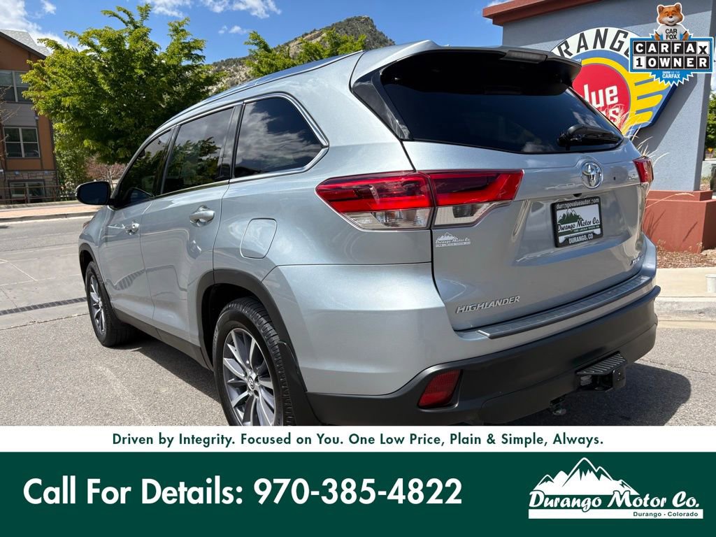Used 2019 Toyota Highlander XLE AWD/4WD image 5