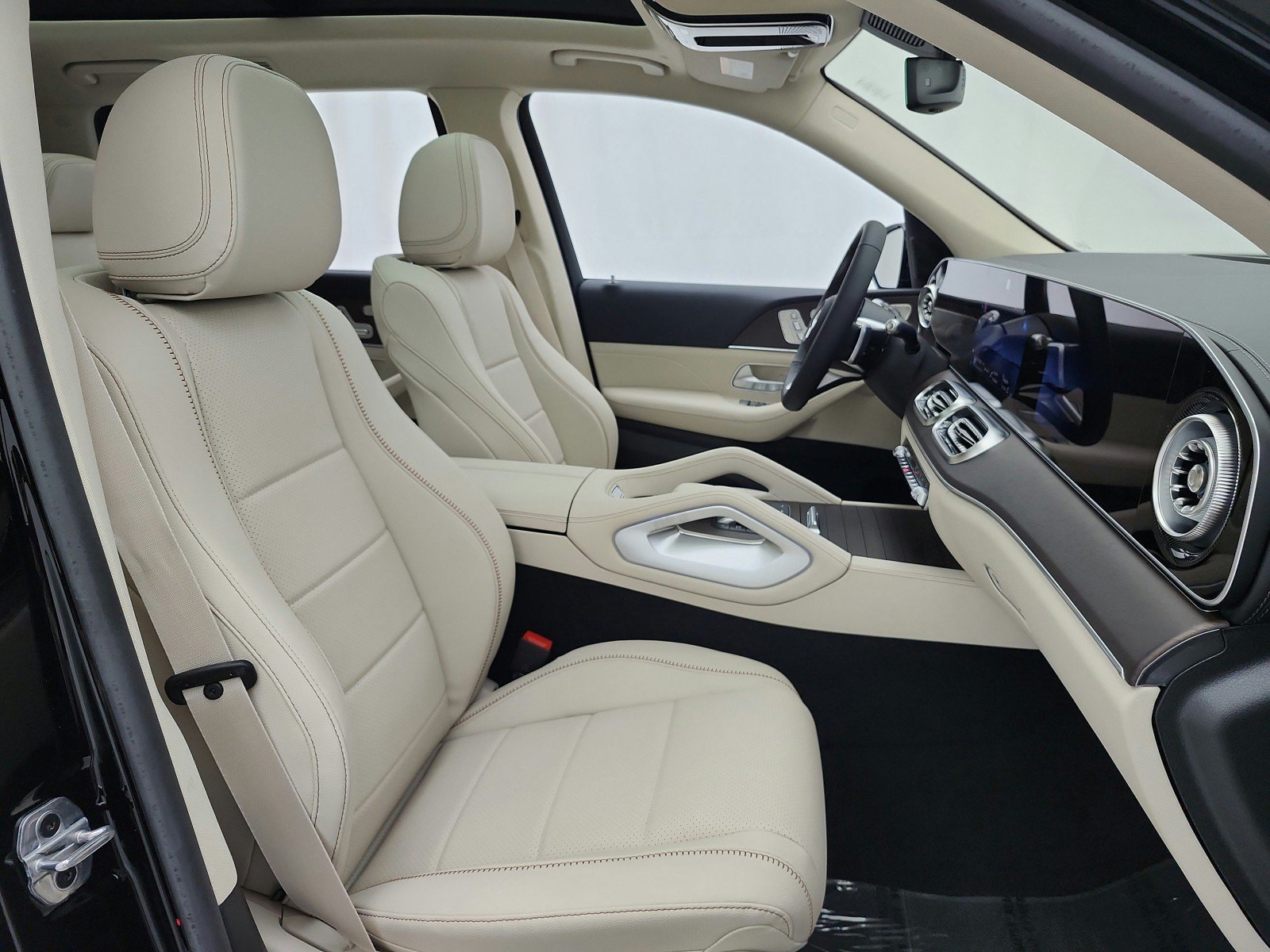 New 2027 Mercedes-Benz GLS 450 4MATIC image 14
