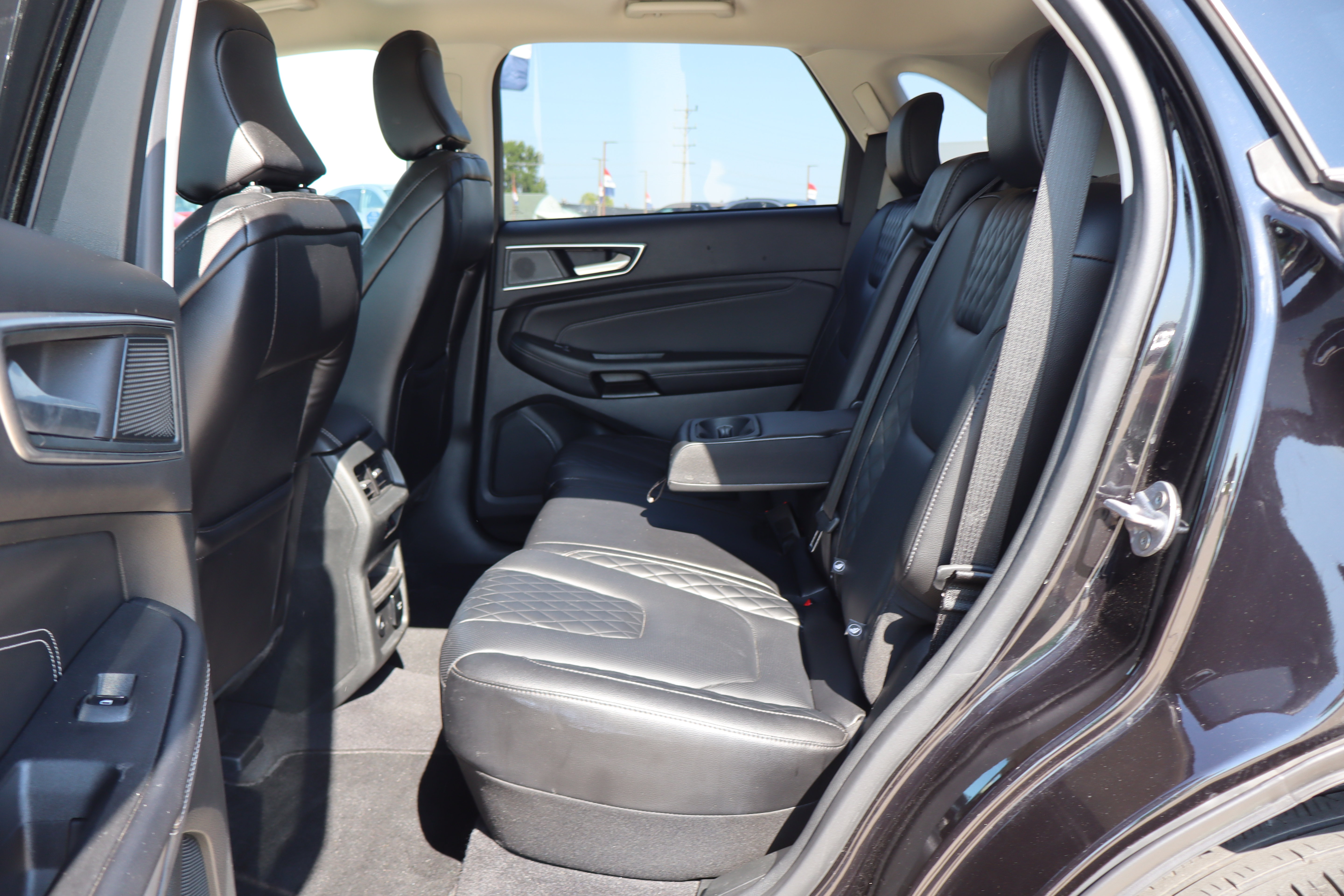 Used 2024 Ford Edge Titanium w/ Equipment Group 301A AWD/4WD image 10
