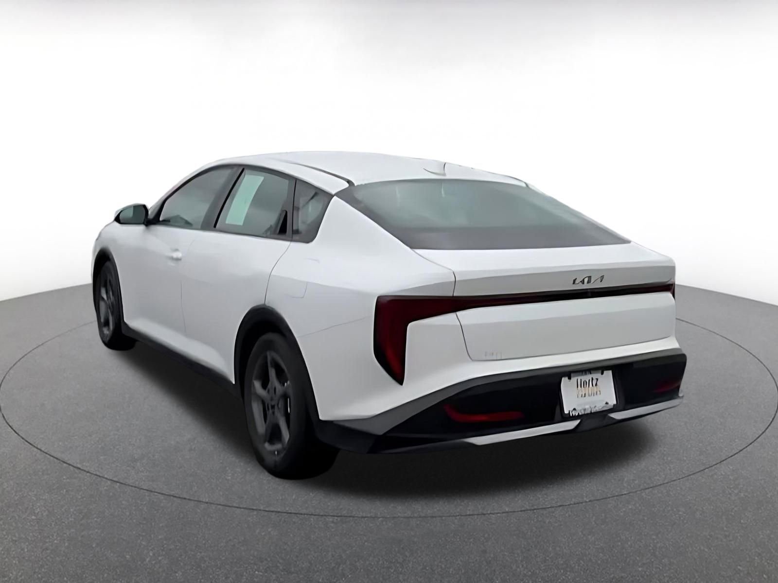 Used 2025 Kia K4 LXS image 10
