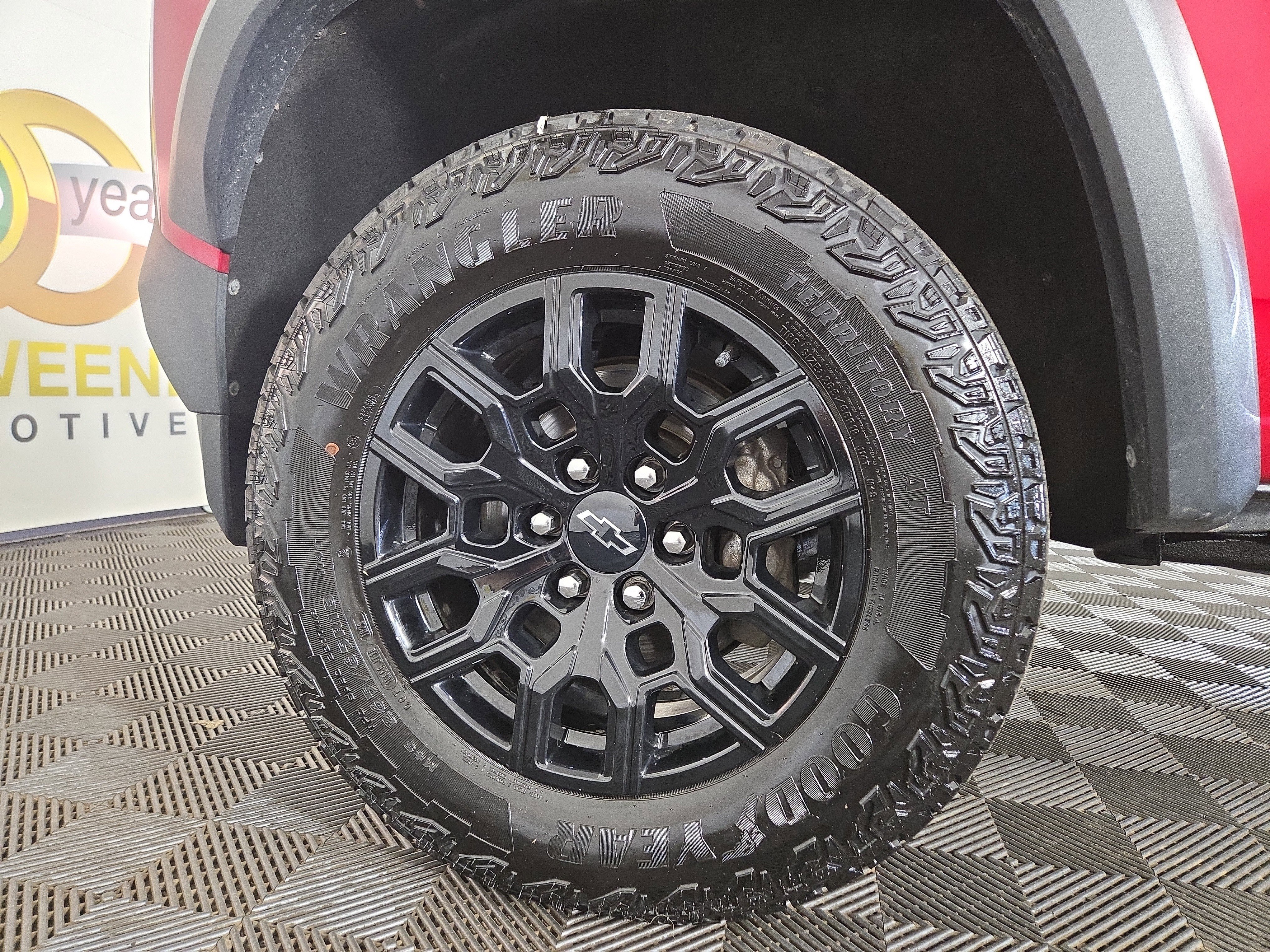 Certified 2023 Chevrolet Colorado Trail Boss w/ Technology Package image 32