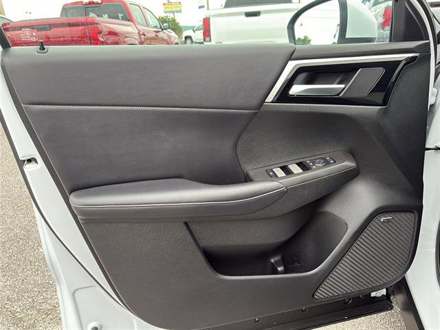 Used 2025 Mitsubishi Outlander SE FWD image 29
