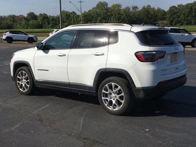 Used 2022 Jeep Compass Latitude image 5