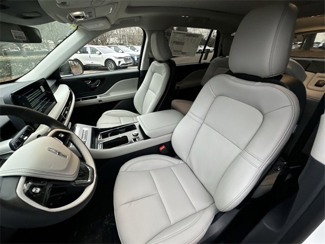 New 2026 Lincoln Aviator 2WD image 11
