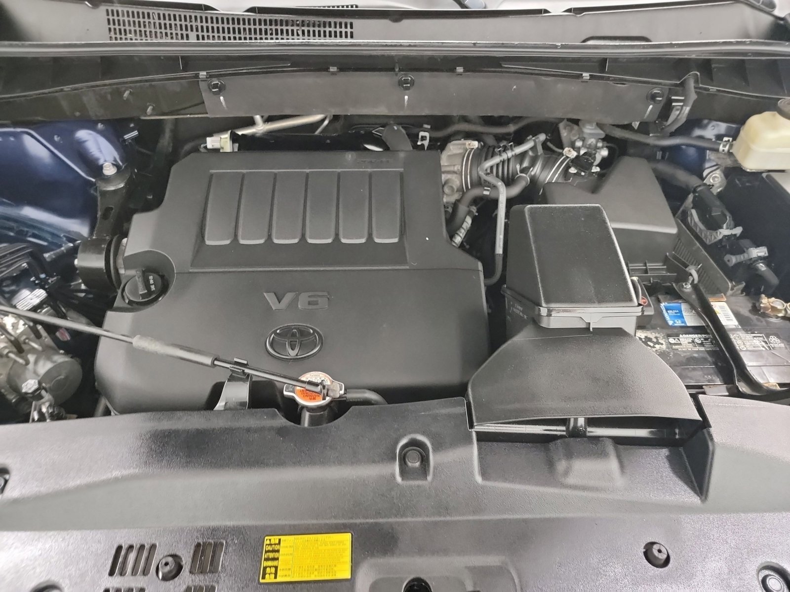 Used 2016 Toyota Highlander XLE AWD/4WD image 25