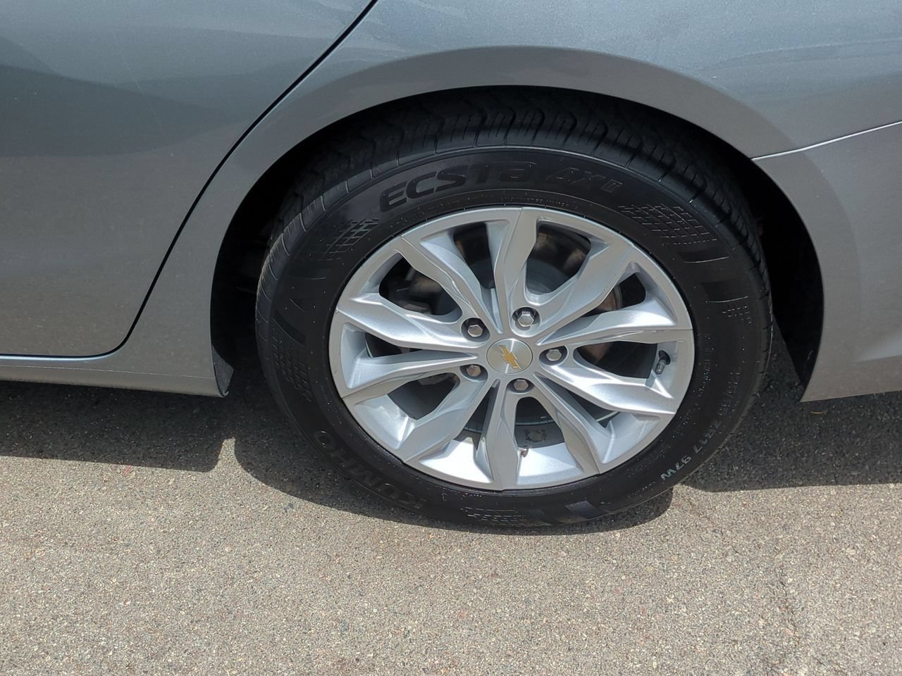 Used 2023 Chevrolet Malibu LT FWD image 32