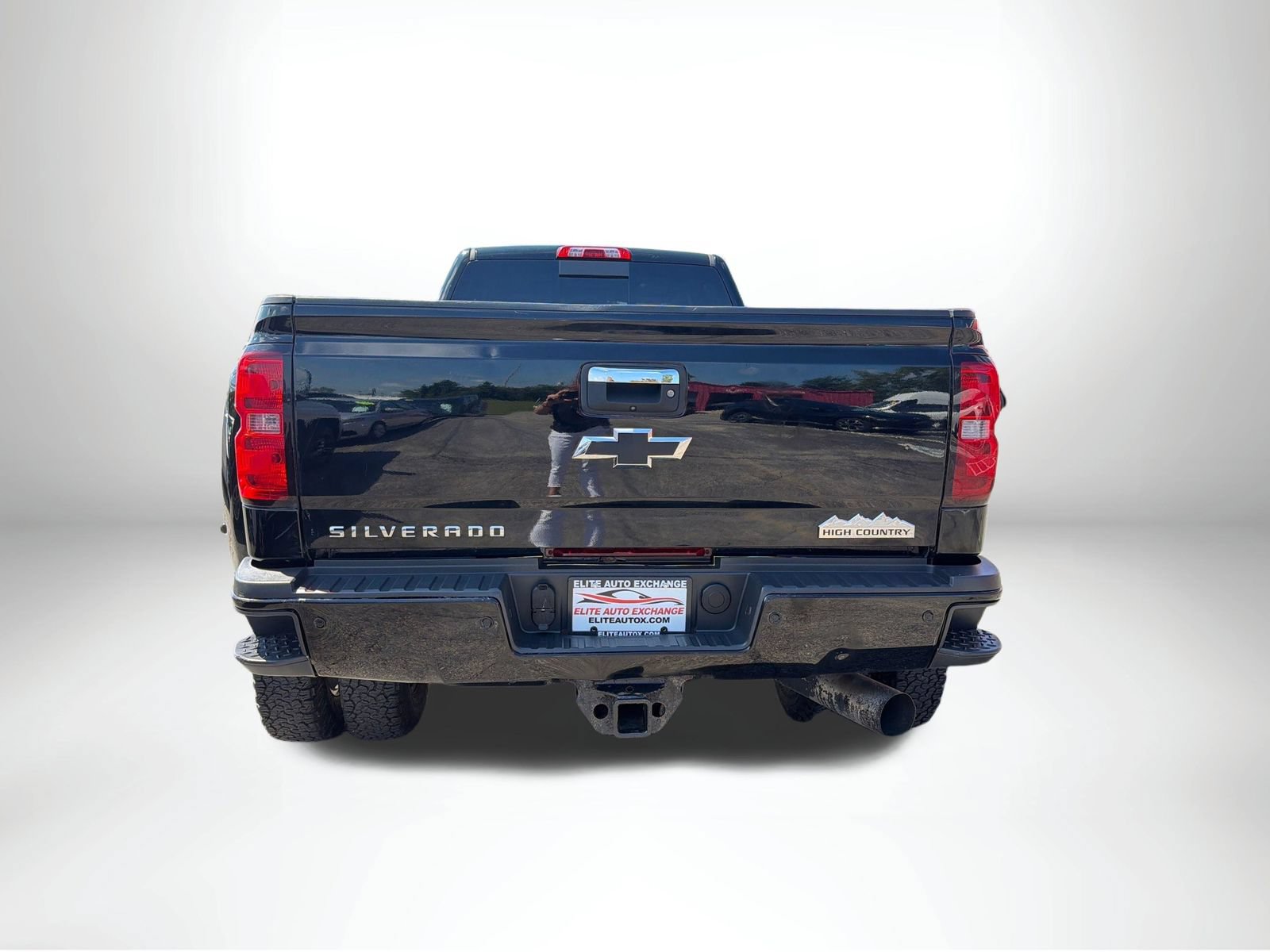 Used 2015 Chevrolet Silverado 3500 High Country AWD/4WD image 4