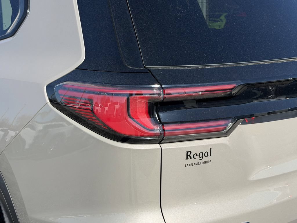 New 2026 GMC Acadia AT4 w/ Luxury Package AWD/4WD image 11