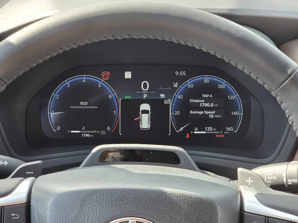 Used 2026 Toyota Grand Highlander AWD image 16
