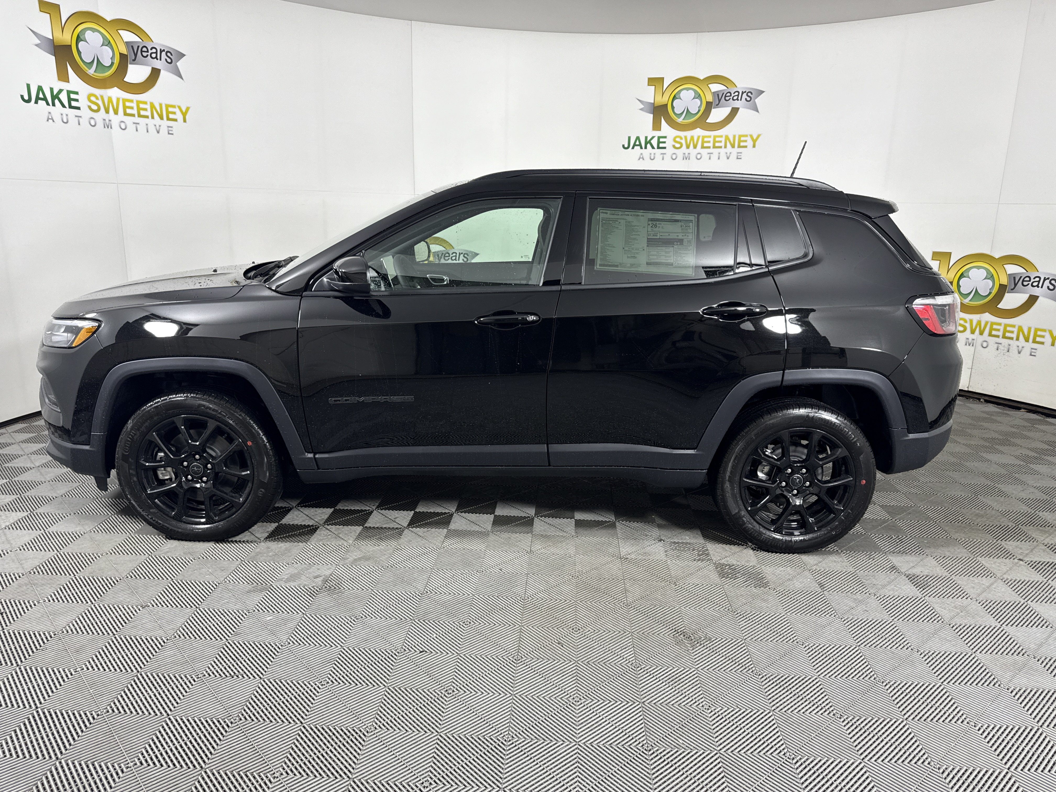 New 2026 Jeep Compass Latitude AWD/4WD image 5