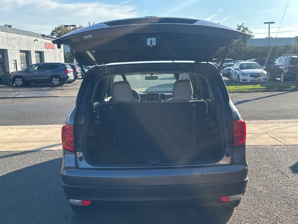 Used 2016 Honda Pilot LX image 19